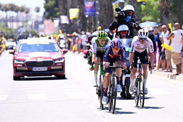 Tour de France 2026 Stage 2 BARCELONA, SPAIN - JULY 05 : Van Den Broek Frank (NED) of Team Picnic PostNL leading the escape pack, Engelhardt Felix (GER) of Team Jayco AlUla, Molenaar Alex (NED) of Caja Rural - Seguros RGA during stage 2 of the 113rd edition of Tour de France an UCI World Tour 2.UWT cycling road race stage for Men Elite of 182 km with start in Tarragona and finish in Barcelona on July 5, 2026 in Barcelona, Spain, 05 07 2026 ( Motordriver Kurt Vandenborre - Barcelona Spain  Copyright: xTomasxSiskx