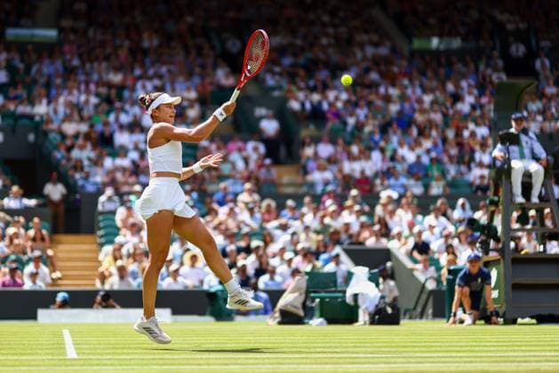 Iva Jovic during her fourth round match Wimbledon Tennis Championships, Day 7, The All England Lawn Tennis and Croquet Club, London, UK - 05 Jul 2026London The All England Lawn Tennis and United Kingdom  Copyright: xJamesxMarsh Shutterstockx 16976811ap