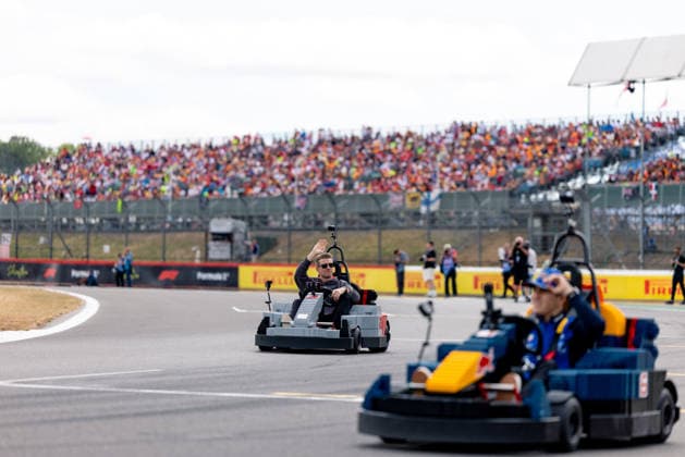 July 5, 2026, Silverstone, Northamptonshire, United Kingdom: NICO HULKENBERG (27, Audi Revolut F1 Team, GER, German F1 Driver, R26) with LEGO Karts during the drivers parade on race day (Sunday) at the Formula 1 Pirelli British Grand Prix 2026 at Silverstone Circuit Silverstone United Kingdom - ZUMAr193 20260705_zsp_r193_073 Copyright: xSaraxRuffonix