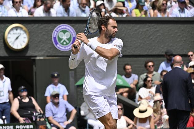 Tennis - Wimbledon 2026 - ITF - The Championships - 04 06 2026 - Tennis - Wimbledon 2026 - ITF - The Championships - 05 06 2026 - Safiullin Roman - Russe London  Copyright: xChryslenexCaillaud Psnewzx