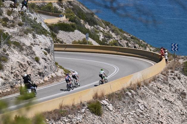 Tour de France 2026 Stage 2 BARCELONA, SPAIN - JULY 05 : Engelhardt Felix (GER) of Team Jayco AlUla, Van Den Broek Frank (NED) of Team Picnic PostNL, Molenaar Alex (NED) of Caja Rural - Seguros RGA in the escape pack during stage 2 of the 113rd edition of Tour de France an UCI World Tour 2.UWT cycling road race stage for Men Elite of 182 km with start in Tarragona and finish in Barcelona on July 5, 2026 in Barcelona, Spain, 05 07 2026 ( Motordriver Kurt Vandenborre - Barcelona Spain  Copyright: xSzymonxGruchalskix