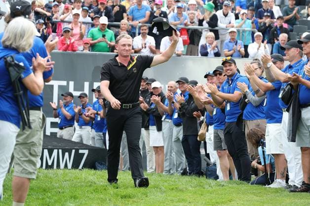 Finn Koelle (AM) (GER) kommt zur Siegerehrung, 37. BMW International Open 2026, Golf, DP World Tour, Herren, Finale, 05.07.2026 Eichenried Bayern Deutschland *** Finn Koelle (GER) arrives at the awards ceremony, 37th BMW International Open 2026, Golf, DP World Tour, Men s, Final, July 5, 2026, Eichenried, Bavaria, Germany Copyright: xkolbert-press ChristianxKolbertx