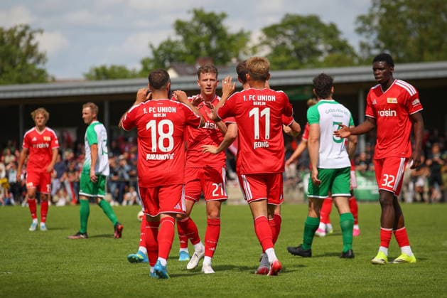 05.07.2026, xtgx, Fussball Testspiel, SV Grün-Weiß Lübben - 1. FC Union Berlin emspor, v.l. Tim Skarke (Union Berlin, 21) Jubel, Torjubel, jubelt ueber das Tor, celebrate the goal, celebration (DFL DFB REGULATIONS PROHIBIT ANY USE OF PHOTOGRAPHS as IMAGE SEQUENCES and or QUASI-VIDEO) Lübben *** July 5, 2026, xtgx, soccer friendly, SV Grün Weiß Lübben 1 vs. FC Union Berlin emspor, from left: Tim Skarke (Union Berlin), 21, cheering, Goal celebration, celebrating the goal, DFL and DFB regulations prohibit any use of photographs as image sequences and or quasi-video. Lübben