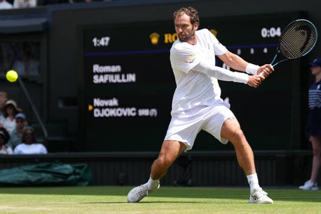 2026-07-05 The Championships - Wimbledon 2026 - Day Seven LONDON, UNITED KINGDOM - JULY 5: Roman Safiullin of Russia during Day Seven of the The Championships - Wimbledon 2026 at All England Lawn Tennis and Croquet Club on July 5, 2026 in London, England. (Photo by Marleen Fouchier BSR Agency) London United Kingdom Content not available for redistribution in The Netherlands directly or indirectly through any third parties. Copyright: xBSRxAgencyx