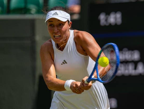 Tennis - Wimbledon Championship 2026 - Day 7 LONDON, ENGLAND - Sunday, July 5, 2026: Jessica Pegula (USA) during the Ladies Singles Fourth Round match on Day Seven of The Championships Wimbledon 2026 at the All England Lawn Tennis and Croquet Club. (Photo by Kirsten Holst Propaganda) LONDON All England Lawn Tennis and Croq GREATER LONDON ENGLAND  Copyright: xKirstenxHolstx 2026-07-05-004-Wimbledon_Day_7