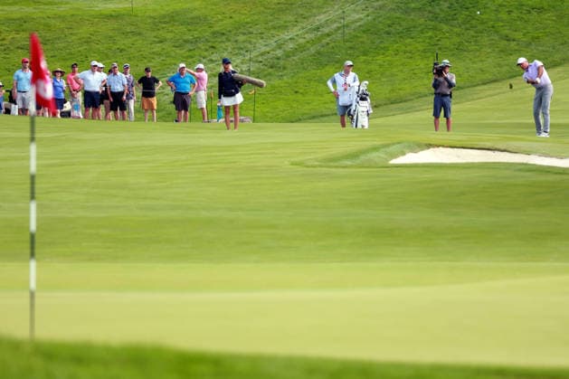 U.S. Senior Open Championship COLUMBUS, OHIO - JULY 5: Stewart Cink of Georgia hits to the 5th green during the final round of the 46th U.S. Senior Open Championship 2026 at Scioto Country Club in Columbus, Ohio, USA, July 5, 2026. Columbus Ohio United States  Copyright: xAmyxLemusx originalFilename:lemus-ussenior260705_np7eu.jpg