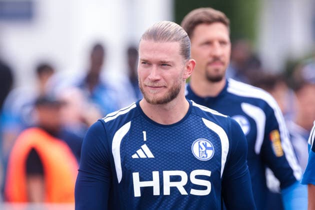 05.07.2026, Fussball, Trainingsauftakt des FC Schalke 04. Torwart Loris Karius (FC Schalke 04). Gelsenkirchen Trainingsgelände FC Schalke 04 NRW Deutschland xRHR-FOTO YYx *** July 5, 2026, Soccer, FC Schalke 04 goalkeeper Loris Karius begins training at the FC Schalke 04 training facility in Gelsenkirchen, North Rhine-Westphalia, Germany xRHR PHOTO YYx Copyright: RHR-FOTOx RHR-FOTO YY