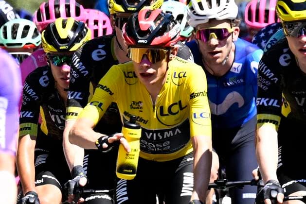 Tour de France 2026 Stage 2 BARCELONA, SPAIN - JULY 05 : Vingegaard Jonas (DEN) of Team Visma Lease a Bike in action during stage 2 of the 113rd edition of Tour de France an UCI World Tour 2.UWT cycling road race stage for Men Elite of 182 km with start in Tarragona and finish in Barcelona on July 5, 2026 in Barcelona, Spain, 05 07 2026 ( Motordriver Kurt Vandenborre - Barcelona Spain  Copyright: xTomasxSiskx