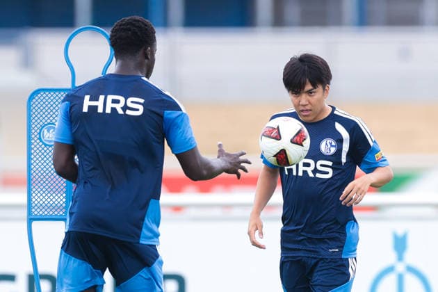 05.07.2026, Fussball, Trainingsauftakt des FC Schalke 04. Satoshi Tanaka (FC Schalke 04). Gelsenkirchen Trainingsgelände FC Schalke 04 NRW Deutschland xRHR-FOTO YYx *** July 5, 2026, Soccer, FC Schalke 04 s first training session of the season Satoshi Tanaka FC Schalke 04 Gelsenkirchen FC Schalke 04 training facility NRW Germany xRHR PHOTO YYx Copyright: RHR-FOTOx RHR-FOTO YY