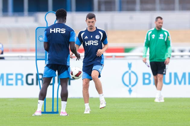 05.07.2026, Fussball, Trainingsauftakt des FC Schalke 04. Ron Schallenberg (FC Schalke 04). Gelsenkirchen Trainingsgelände FC Schalke 04 NRW Deutschland xRHR-FOTO YYx *** July 5, 2026, Soccer, FC Schalke 04 s first training session of the season Ron Schallenberg FC Schalke 04 Gelsenkirchen FC Schalke 04 training facility NRW Germany xRHR PHOTO YYx Copyright: RHR-FOTOx RHR-FOTO YY