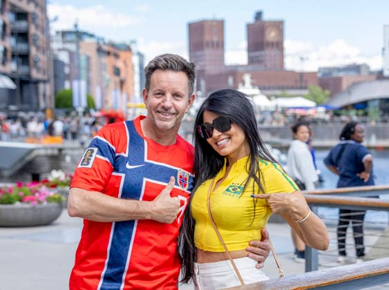 OSLO, NORWAY 20260705 Lasse and Alice Veie are looking forward to the match tonight but for different reasons as Alice is from Brazil. Football fans gather in central Oslo ahead of tonight s round of 16 match in the World Cup between Brazil and Norway. OSLO NORWAY x9200x *** OSLO, NORWAY, July 5, 2026 Lasse and Alice Veie are looking forward to tonight’s match, but for different reasons, as Alice is from Brazil. Soccer fans are gathering in central Oslo ahead of tonight’s World Cup Round of 16 match between Brazil and Norway. OSLO, NORWAY x9200x  Copyright: xAdamxIhse TTx WORLD CUP NORWEGIAN FANS BRAZIL-NORWAY