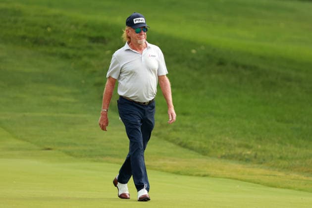 U.S. Senior Open Championship COLUMBUS, OHIO - JULY 5: Miguel Angel JimÃ nez walks on the 5th fairway during the final round of the 46th U.S. Senior Open Championship 2026 at Scioto Country Club in Columbus, Ohio, USA, July 5, 2026. Columbus Ohio United States  Copyright: xAmyxLemusx originalFilename:lemus-ussenior260705_npN3i.jpg