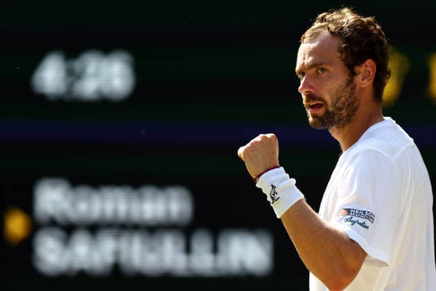 Roman Safiullin celebrates during his fourth round match Wimbledon Tennis Championships, Day 7, The All England Lawn Tennis and Croquet Club, London, UK - 05 Jul 2026London The All England Lawn Tennis and United Kingdom  Copyright: xKieranxMcManus Shutterstockx 16976813ed