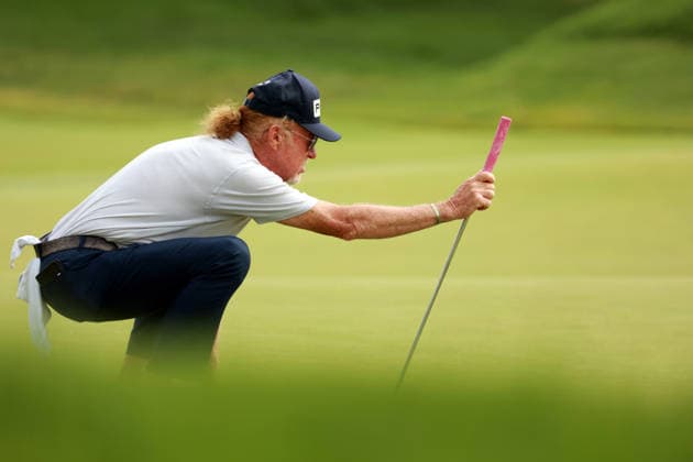 U.S. Senior Open Championship COLUMBUS, OHIO - JULY 5: Miguel Angel JimÃ nez of Spain lines up his putt on the 5th green during the final round of the 46th U.S. Senior Open Championship 2026 at Scioto Country Club in Columbus, Ohio, USA, July 5, 2026. Columbus Ohio United States  Copyright: xAmyxLemusx originalFilename:lemus-ussenior260705_npImR.jpg