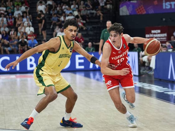 Turkiye v Australia - FIBA U17, U 17 Basketball World Cup ISTANBUL, TURKIYE - JULY 5: Omer Kutluay (10) of Turkiye in action against Antonio Browne (9) of Australia during the FIBA Under-17 Basketball World Cup third-place game between Turkiye and Australia at the Basketball Development Center in Istanbul, Turkiye, on July 5, 2026. Esra Bilgin Anadolu Istanbul Turkey. Editorial use only. Please get in touch for any other usage.  Copyright: x2026xAnadoluxEsraxBilginx