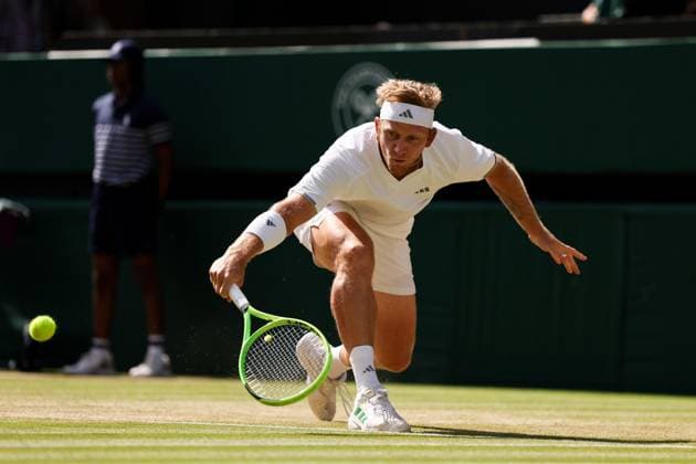Alejandro Davidovich Fokina during his Round of 16 match Wimbledon Tennis Championships, Day 7, The All England Lawn Tennis and Croquet Club, London, UK - 05 Jul 2026London The All England Lawn Tennis and United Kingdom  Copyright: xEllaxLing Shutterstockx 16976808av