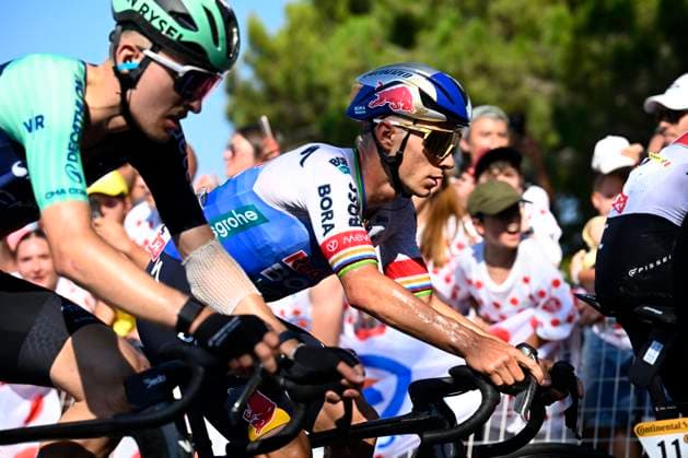 Tour de France 2026 Stage 2 BARCELONA, SPAIN - JULY 05 : Evenepoel Remco (BEL) of Red Bull BORA Hansgrohe in action during stage 2 of the 113rd edition of Tour de France an UCI World Tour 2.UWT cycling road race stage for Men Elite of 182 km with start in Tarragona and finish in Barcelona on July 5, 2026 in Barcelona, Spain, 05 07 2026 ( Motordriver Kurt Vandenborre - Barcelona Spain  Copyright: xTomasxSiskx