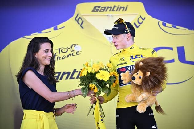 Danish Jonas Vingegaard of Team Visma-Lease a Bike pictured on the podium after the second stage of the 2026 Tour de France cycling race, a stage of 182km from Tarragona to Barcelona, Sunday 05 July 2026. The 113th edition of the Tour de France starts on Saturday 4 July in Barcelona, Spain, and will finish in Paris, France on the 26th of July. JASPERxJACOBS  x180439539x