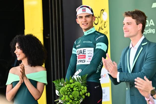 Tour de France 2026 Stage 2 BARCELONA, SPAIN - JULY 05 : Del Toro Isaac (MEX) of UAE Team Emirates XRG on the podium wearing the green jersey during stage 2 of the 113rd edition of Tour de France an UCI World Tour 2.UWT cycling road race stage for Men Elite of 182 km with start in Tarragona and finish in Barcelona on July 5, 2026 in Barcelona, Spain, 05 07 2026 ( Motordriver Kurt Vandenborre - Barcelona Spain  Copyright: xPeterxDexVoechtx