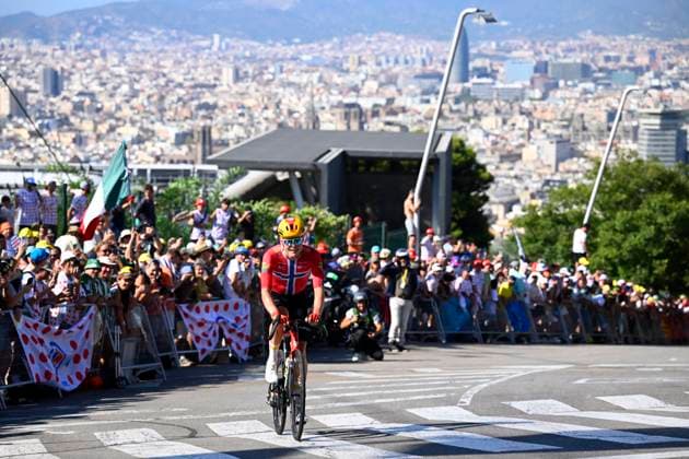 Tour de France 2026 Stage 2 BARCELONA, SPAIN - JULY 05 : Rider of Team Uno-X Mobility in action during stage 2 of the 113rd edition of Tour de France an UCI World Tour 2.UWT cycling road race stage for Men Elite of 182 km with start in Tarragona and finish in Barcelona on July 5, 2026 in Barcelona, Spain, 05 07 2026 ( Motordriver Kurt Vandenborre - Barcelona Spain  Copyright: xTomasxSiskx