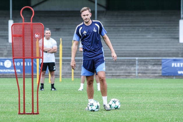 Fussball, 3.Liga Saison 2026 2027 Trainingslager MSV Duisburg Training 05.07.2026, Stadion de Wageningse Berg Aljaz Casar (MSV Duisburg, 8) Wageningen Stadion de Wageningse Berg Niederlande *** Sports, Soccer, 3rd Division, 2026–2027 Season, MSV Duisburg Training Camp, July 5, 2026, Stadion de Wageningse Berg, Aljaz Casar, MSV Duisburg, 8 Wageningen, Stadion de Wageningse Berg, Netherlands
