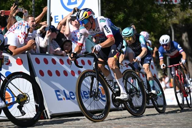 Tour de France 2026 Stage 2 BARCELONA, SPAIN - JULY 05 : Lipowitz Florian (GER) of Red Bull - BORA - Hansgrohe in action during stage 2 of the 113rd edition of Tour de France an UCI World Tour 2.UWT cycling road race stage for Men Elite of 182 km with start in Tarragona and finish in Barcelona on July 5, 2026 in Barcelona, Spain, 05 07 2026 ( Motordriver Kurt Vandenborre - Barcelona Spain  Copyright: xSzymonxGruchalskix