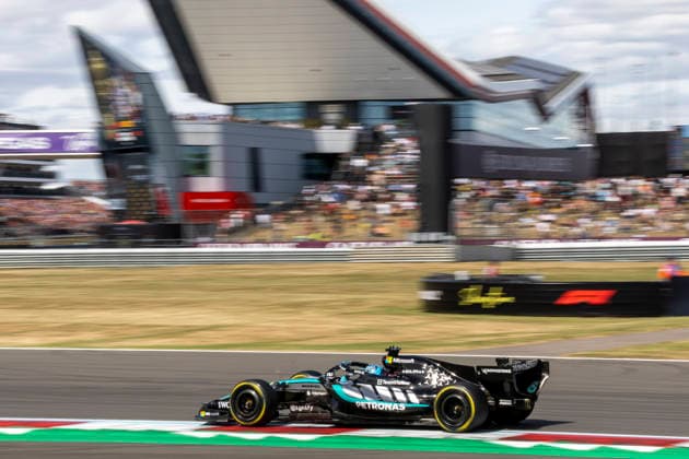 RECORD DATE NOT STATED 5th July 2026; Silverstone Circuit, Northamptonshire, England; FIA Formula 1 2026 British F1 Grand Prix; Race Day; George Russell in his Mercedes-AMG Petronas F1 Team Mercedes F1 W17 Mercedes-AMG F1 M17 passes the Silverstone wing TimxWilliams