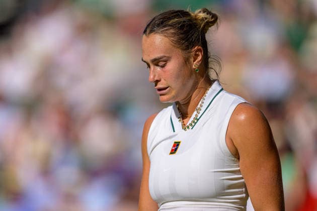 Day Seven: The Championships - Wimbledon 2026 LONDON, ENGLAND JULY 05 - Aryna Sabalenka of Belarus looks dejected during Ladies Single Fourth Round against Naomi Osaka of Japan at The Wimbledon Lawn Tennis Championship at Wimbledon on July 05, 2026 in London, England. (Photo by Keeran Marquis)  Copyright: xKeeranxMarquis Fotoarena SPPx Sportspressphoto_SPR185197