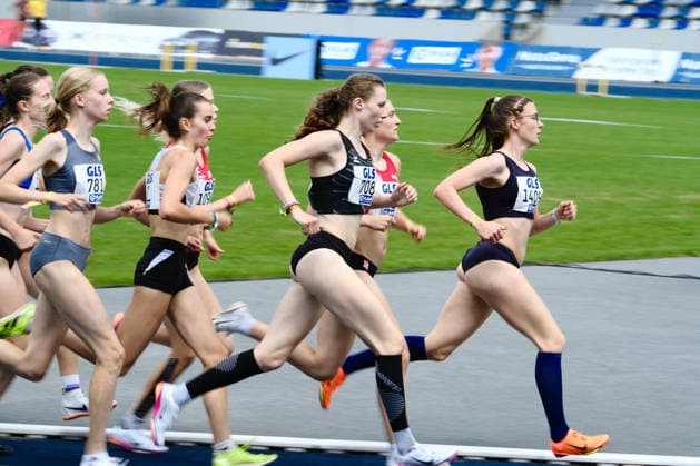 Deutsche Meisterschaften U23 U18; Bochum-Wattenscheid, 05.07.2026 800m Finale der Frauen, Smilla Bauer (Erfurter LAC, TH) führt nach der ersten Runde das Feld an; Deutsche Meisterschaften U23 U18; Bochum-Wattenscheid, 05.07.2026 *** German U23 and U18 Championships, Bochum-Wattenscheid, July 5, 2026: Women’s 800m Final—Smilla Bauer of Erfurter LAC leads the field after the first lap. German U23 and U18 Championships, Bochum-Wattenscheid, July 5, 2026 Copyright: xBEAUTIFULxSPORTS Piepenstockx