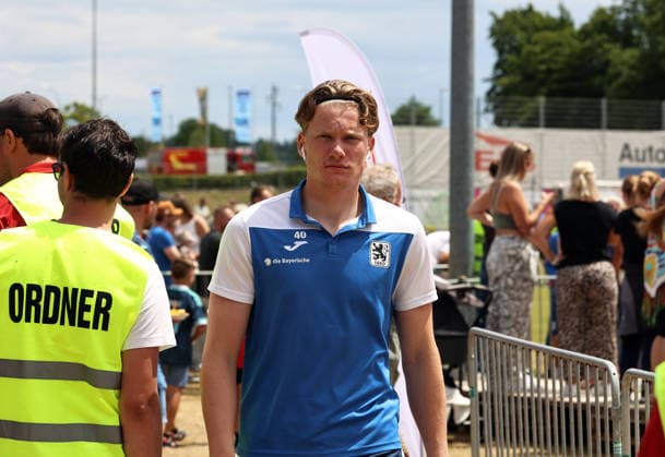 Fussball, Herren, Saison 2026 2027, TSV Moorenweis - TSV 1860 München, Testspiel, Vorbereitung Paul Bachmann (TSV 1860 München) Kopf, Obekrörper *** Soccer, Men s, 2026–2027 Season, TSV Moorenweis vs. TSV 1860 Munich, Friendly Match, Preseason; Paul Bachmann, TSV 1860 Munich, Head, Upper Body
