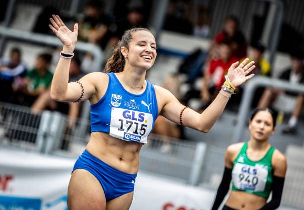 Deutsche Meisterschaften U23 U18; Bochum-Wattenscheid, 05.07.2026 Freut sich über den Deutschen Meistertitel über 100m Hürden der Juniorinnen U23: Rosina Schneider (TV Sulz); Deutsche Meisterschaften U23 U18 am 05.07.2026 im Lohrheidestadion in Bochum-Wattenscheid (Nordrhein-Westfalen). *** German U23 and U18 Championships, Bochum-Wattenscheid, July 5, 2026: Rosina Schneider of TV Sulz celebrates winning the German U23 junior women’s 100-meter hurdles title. German U23 and U18 Championships on July 5, 2026, at Lohrheidestadion in Bochum-Wattenscheid North Rhine-Westphalia Copyright: xBEAUTIFULxSPORTS R.xSchmittx