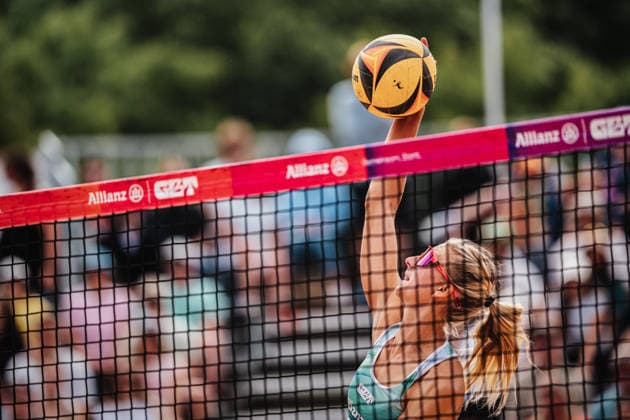 Beachvolleyball Frauen Allianz German Beach Tour 2026 Tourstop München 05.07.2026 Nele Barber beim Angriff München Zentraler Hochschulsport: Beach- Bayern Deutschland *** Women s Beach Volleyball: Allianz German Beach Tour 2026, Munich Stop, July 5, 2026; Nele Barber on the attack; Munich Central University Sports; Beach; Bavaria; Germany