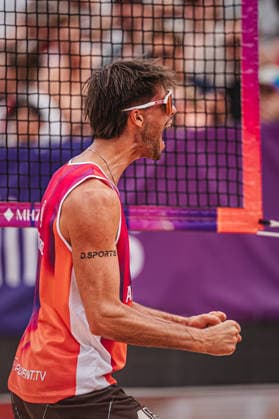 Beachvolleyball Männer Allianz German Beach Tour 2026 Tourstop München 05.07.2026 Niklas Held jubelt München Zentraler Hochschulsport: Beach- Bayern Deutschland *** Men s Beach Volleyball: Allianz German Beach Tour 2026, Munich Stop, July 5, 2026; Niklas Held celebrates; Munich; Central University Sports; Beach; Bavaria; Germany