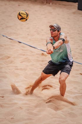 Beachvolleyball Männer Allianz German Beach Tour 2026 Tourstop München 05.07.2026 Nils Ehlers München Zentraler Hochschulsport: Beach- Bayern Deutschland *** Men s Beach Volleyball: Allianz German Beach Tour 2026, Munich Stop, July 5, 2026; Nils Ehlers, Munich Central University Sports, Beach, Bavaria, Germany