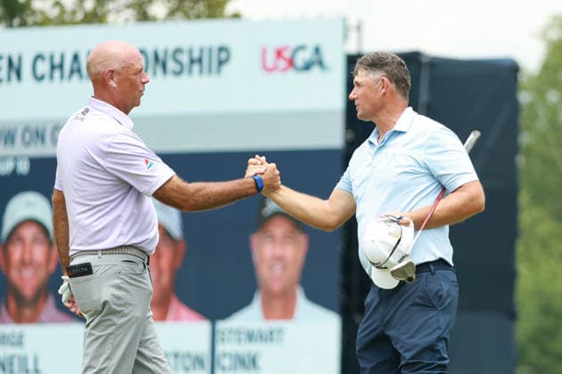 U.S. Senior Open Championship 2026 COLUMBUS, OHIO - JULY 5: Padraig Harrington of Ireland (R) shakes hands with Stewart Cink of the United States (L) after completing the final round of the U.S. Senior Open Championship 2026 at Scioto Country Club in Columbus, Ohio, USA Sunday, July 5, 2026. Columbus Ohio United States  Copyright: xJorgexLemusx originalFilename:lemus-ussenior260705_npBEG.jpg