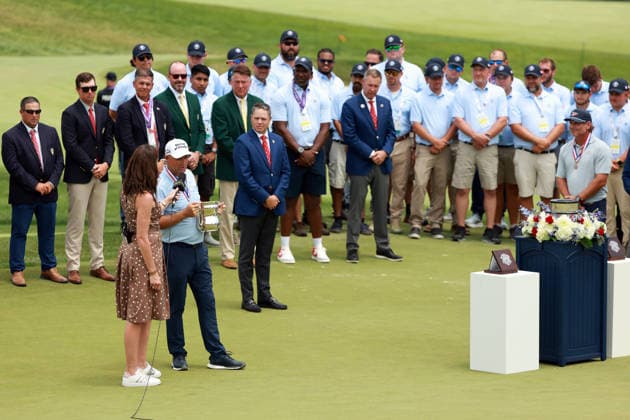 U.S. Senior Open Championship 2026 COLUMBUS, OHIO - JULY 5: Padraig Harrington of Ireland is interviewed after winning the U.S. Senior Open Championship 2026 at Scioto Country Club in Columbus, Ohio, USA Sunday, July 5, 2026. Columbus Ohio United States  Copyright: xJorgexLemusx originalFilename:lemus-ussenior260705_npb85.jpg