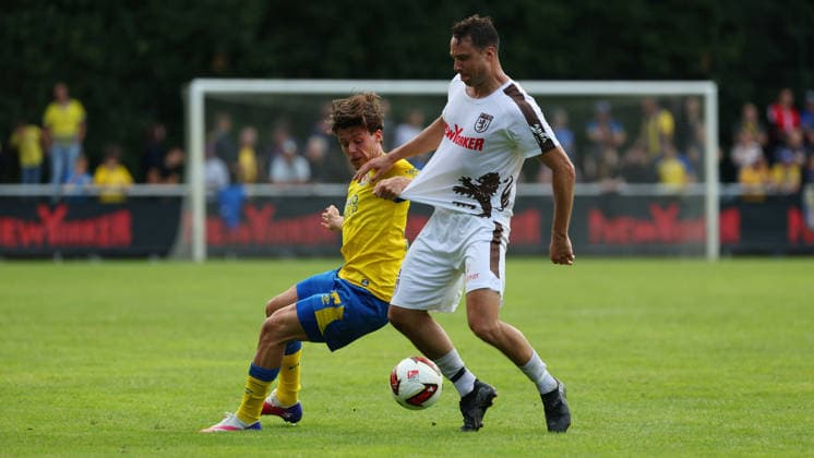 FT Braunschweig vs. Eintracht BS, Testspiel Braunschweig, 05.07.2026, Fußball, Herren, Saison 2026 27, Freie Turnen Braunschweig vs Eintracht Braunschweig, Testspiel, Sidney Raebiger (Eintracht Braunschweig) Niedersachsen Deutschland *** FT Braunschweig vs. Eintracht BS, Friendly Match in Braunschweig, July 5, 2026, Soccer, Men s, 2026–27 season, Freie Turnen Braunschweig vs. Eintracht Braunschweig, Friendly Match, Sidney Raebiger, Eintracht Braunschweig, Lower Saxony, Germany