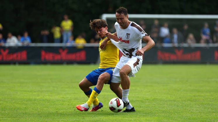 FT Braunschweig vs. Eintracht BS, Testspiel Braunschweig, 05.07.2026, Fußball, Herren, Saison 2026 27, Freie Turnen Braunschweig vs Eintracht Braunschweig, Testspiel, Sidney Raebiger (Eintracht Braunschweig) Niedersachsen Deutschland *** FT Braunschweig vs. Eintracht BS, Friendly Match in Braunschweig, July 5, 2026, Soccer, Men s, 2026–27 season, Freie Turnen Braunschweig vs. Eintracht Braunschweig, Friendly Match, Sidney Raebiger, Eintracht Braunschweig, Lower Saxony, Germany