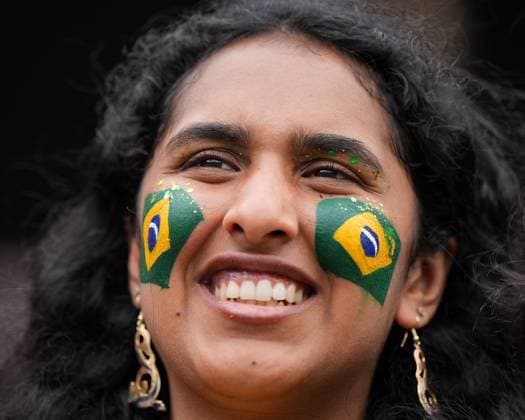 Brazil fan in the stands Brazil v Norway, 2026 FIFA World Cup, WM, Weltmeisterschaft, Fussball Round of 16, Football, New York New Jersey Stadium, East Rutherford, New Jersey, USA - 05 Jul 2026East Rutherford New York New Jersey Stadium New Jersey (NJ) United States of America  Copyright: xMichaelxZemanek Shutterstockx 16975597e