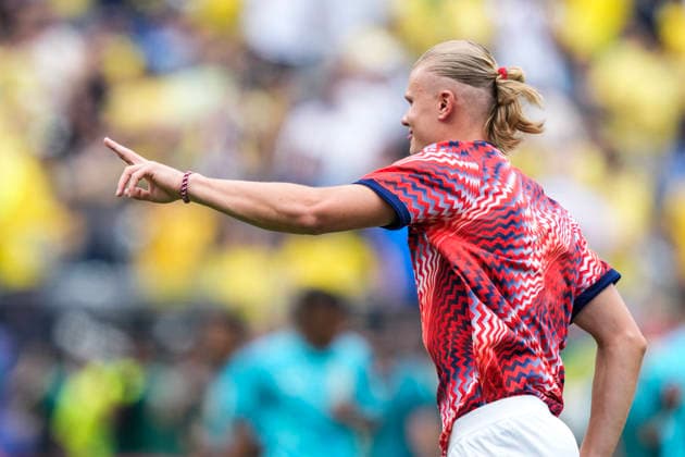 Fotball-VM 2026: Brasil - Norge East Rutherford, New Jersey , USA 20260705. Norges Erling Braut Haaland varmer opp for 8-delsfinalen mellom Brasil og Norge under fotball-VM 2026 pa New Jersey stadion. Foto: Fredrik Varfjell NTB East Rutherford, New Jersey USA EDITORIAL USE ONLY. RESTRICTED USE FOR BETTING COMPANIES Ref:_SPONMe16NypEYw.jpg *** 2026 FIFA World Cup Brazil Norway East Rutherford, New Jersey, USA 20260705 Norway’s Erling Braut Haaland warms up for the quarterfinal match between Brazil and Norway during the 2026 FIFA World Cup at New Jersey Stadium. Photo: Fredrik Varfjell, NTB, East Rutherford, New Jersey, USA EDITORIAL USE ONLY RESTRICTED USE FOR BETTING COMPANIES  Copyright: xFredrikxVarfjellx xNTBx