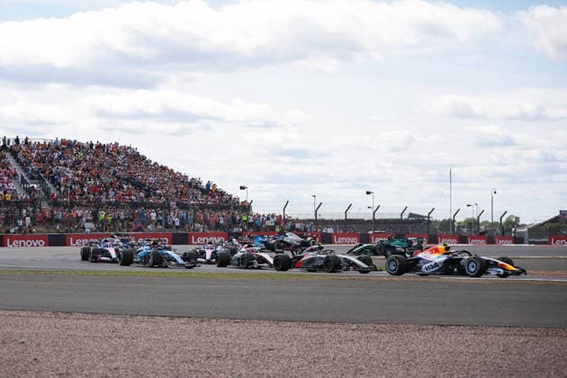 F1 - BRITISH GRAND PRIX 2026 Start of the race during the Formula 1 British Grand Prix 2026, 9th round of the 2026 Formula One World Championship, WM, Weltmeisterschaft from July 3 to 5, 2026 on the Silverstone Circuit, in Silverstone, United Kingdom - SilverstoneUnited Kingdom  Copyright: xEricxAlonsox