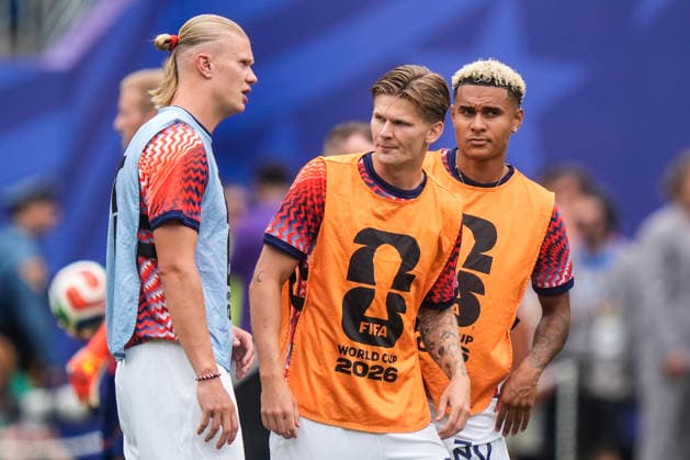 Fotball-VM 2026: Brasil - Norge East Rutherford, New Jersey , USA 20260705. Norges Antonio Nusa, David Moller Wolfe og Erling Braut Haaland for 8-delsfinalen mellom Brasil og Norge under fotball-VM 2026 pa New Jersey stadion. Foto: Terje Pedersen NTB East Rutherford, New Jersey USA EDITORIAL USE ONLY. RESTRICTED USE FOR BETTING COMPANIES Ref:_SPO65Y-PdklLh0.jpg *** 2026 FIFA World Cup Brazil Norway East Rutherford, New Jersey, USA July 5, 2026 Norway’s Antonio Nusa, David Moller Wolfe, and Erling Braut Haaland in the quarterfinal match between Brazil and Norway during the 2026 FIFA World Cup at New Jersey Stadium. Photo: Terje Pedersen, NTB. East Rutherford, New Jersey, USA. EDITORIAL USE ONLY. RESTRICTED USE FOR BETTING COMPANIES.  Copyright: xTerjexPedersenx xNTBx