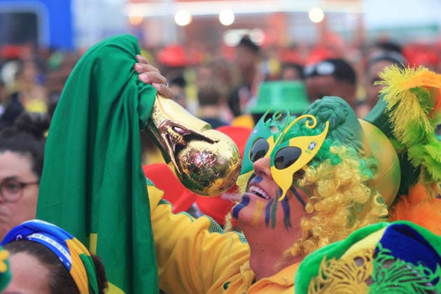 Brazil vs Norway, Copacabana Arena, Rio de RIO DE JANEIRO, RJ - 05.07.2026: BRAZIL VS NORWAY, COPACABANA ARENA, RIO DE - Fans watch the Brazil vs. Norway match in the Round of 16 at the arena set up on Copacabana Beach in Rio de Janeiro, RJ. (Photo: Luiz Gomes Fotoarena) x2979958x  LuizxGomes