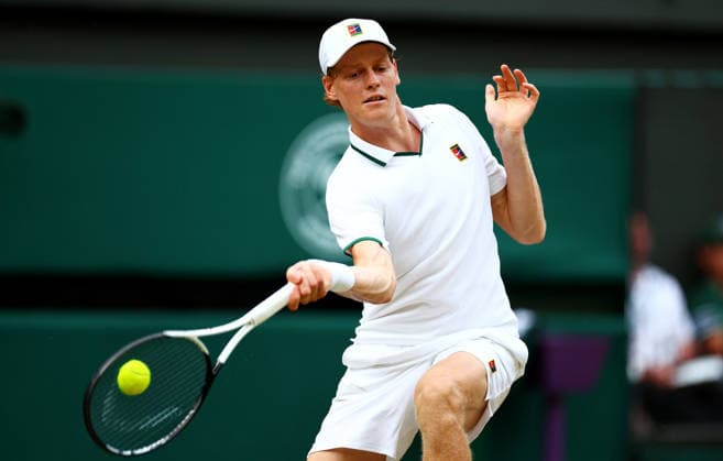 Jannik Sinner in action during his fourth round match. Wimbledon Tennis Championships, Day 7, The All England Lawn Tennis and Croquet Club, London, UK - 05 Jul 2026London The All England Lawn Tennis and United Kingdom  Copyright: xJamesxMarsh Shutterstockx 16976811hz