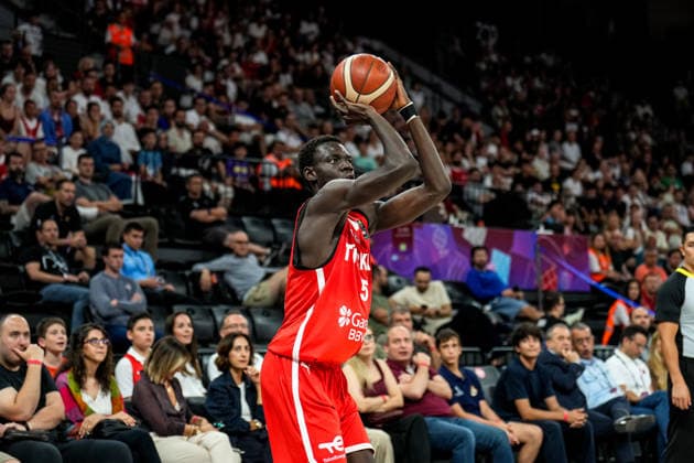 Australia v Turkiye - FIBA U17, U 17 Basketball World Cup 2026 Besir Briant of Turkey shoots a three-point shot during the FIBA U17 Basketball World Cup third place game between Turkey and Australia at BDC Main Venue on July 5, 2026, in Istanbul, Turkey. Istanbul Istanbul Turkey  Copyright: xYagizxGurtugx originalFilename:gurtug-trkiyeva260705_npxNg.jpg