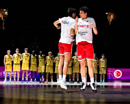 Australia v Turkiye - FIBA U17, U 17 Basketball World Cup 2026 Turkish players are introduced before the FIBA U17 Basketball World Cup third place game between Turkey and Australia at BDC Main Venue in Istanbul, Turkey, on July 5, 2026. Istanbul Istanbul Turkey  Copyright: xYagizxGurtugx originalFilename:gurtug-trkiyeva260705_npwco.jpg