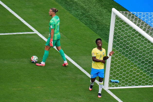 Brazil v Norway - FIFA World Cup, WM, Weltmeisterschaft, Fussball 2026 - Round of 16 NEW JERSEY, UNITED STATES - JULY 05: Vinicius Jr (7) of Brazil reacts during the FIFA World Cup 2026 Round of 16 match between Brazil and Norway at New Jersey Stadium (MetLife Stadium) in East Rutherford, New Jersey, USA, on July 05, 2026. Hakan Akgun Anadolu New Jersey United States. Editorial use only. Please get in touch for any other usage.  Copyright: x2026xAnadoluxHakanxAkgunx