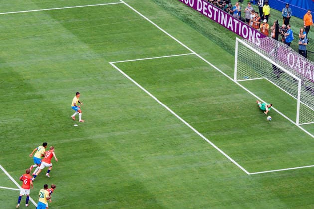 FIFA Fussball Weltmeisterschaft 2026, Achtelfinale, Brasilien vs. Norwegen, 05.07.2026, New Jersey Stadion Elfmeter verschossen von Bruno an Orjan Nyland *** 2026 FIFA World Cup, Round of 16, Brazil vs. Norway, July 5, 2026, New Jersey Stadium—Bruno missed a penalty kick saved by Orjan Nyland Copyright: xBahhoxKarax