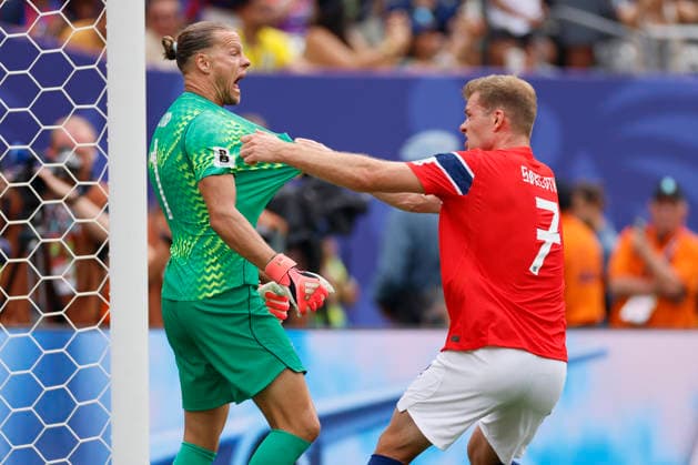 Brazil v Norway: Round of 16 - FIFA World Cup, WM, Weltmeisterschaft, Fussball 2026 Orjan Nyland, goalkeeper of Norway and Alexander Sorloth of Norway celebrate penalty save during the FIFA World Cup 2026 Round Of 16 match between Brazil and Norway at New York New Jersey Stadium on July 5, 2026 in East Rutherford, New Jersey. East Rutherford New York New Jersey Stadium NJ United States Copyright: xAllstarxPicturexLibraryxLtdx