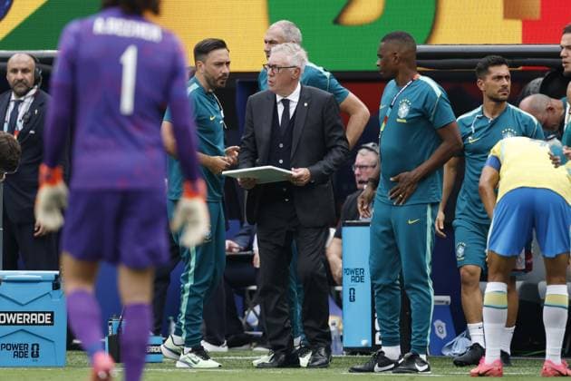 EAST RUTHERFORD, NEW JERSEY - Brazil manager Carlo Ancelotti during the 2026 FIFA World Cup, WM, Weltmeisterschaft, Fussball Round of 16 match between Brazil and Norway at Metlife Stadium on July 5, 2026, in East Rutherford, New Jersey, United States. MAURICE VAN STEEN ANP FIFA World Cup 2026 - round of 16 2026 xVIxANPxSportx xMauricexvanxSteenxIVx 562891716 originalFilename: 562891716.jpg